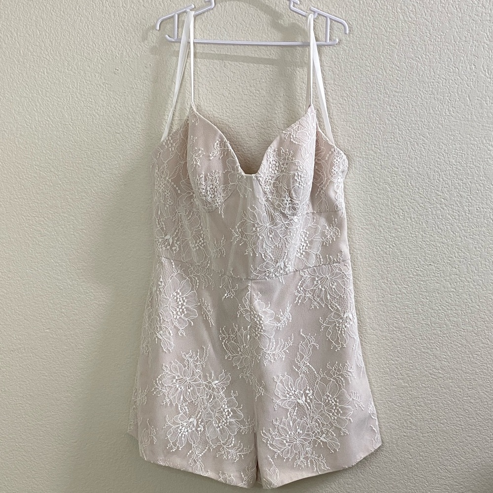 BHLDN Hayley Paige Ivory Floral‎ Lace Shorts Jumpsuit size 4 Bridal - Picture 5 of 5